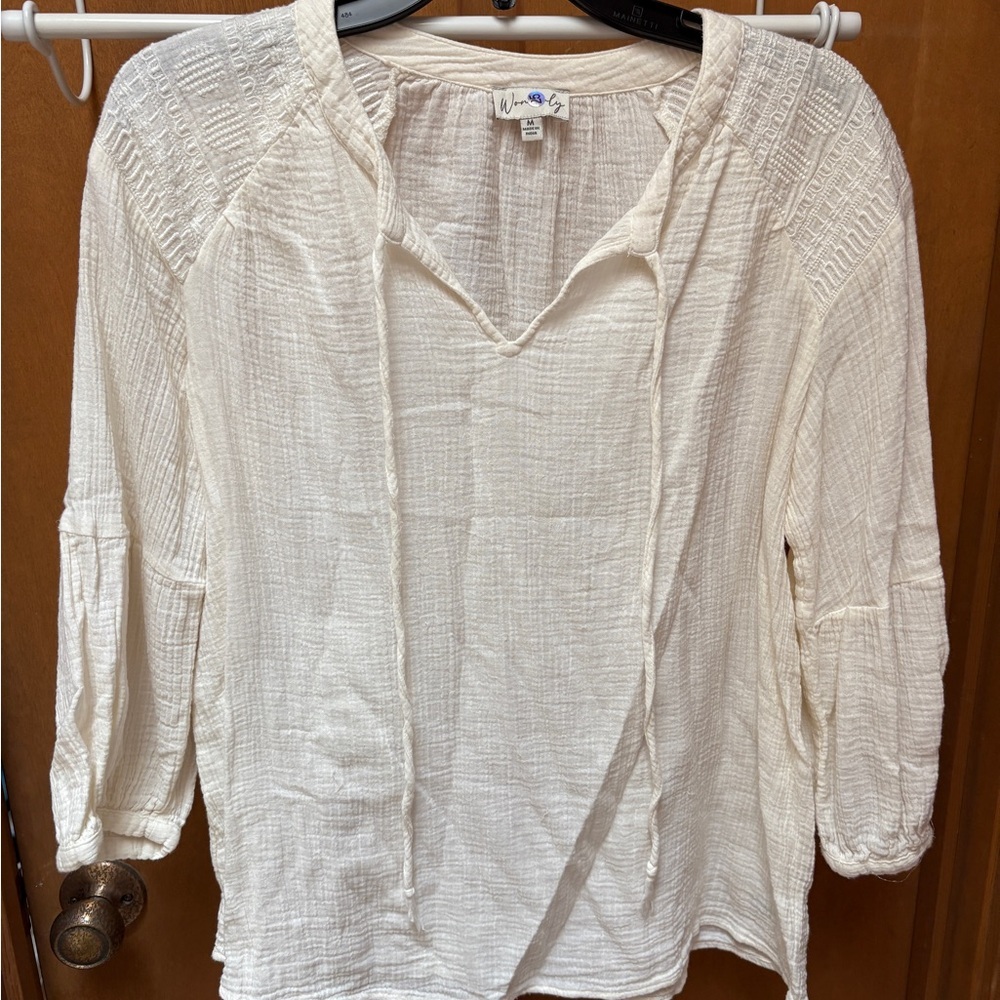 Wonderly Cream Gauze Smocked Shoulder Peasant Top Medium - Picture 1 of 2